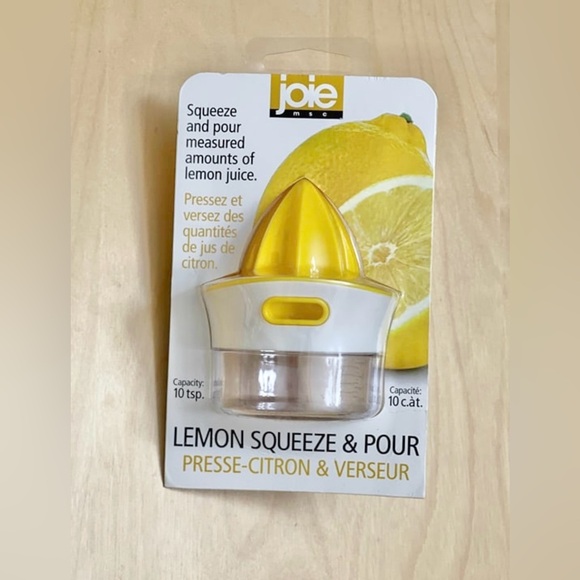 NEW Joie Kitchen Gadgets Joie Squeeze and Pour Juicer Reamer - Picture 1 of 2
